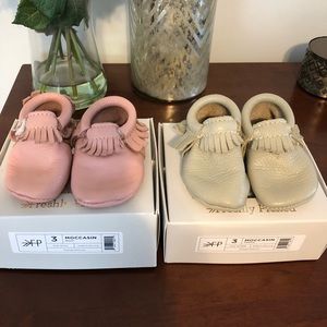 Lot of 2 Freshly Picked Moccasins